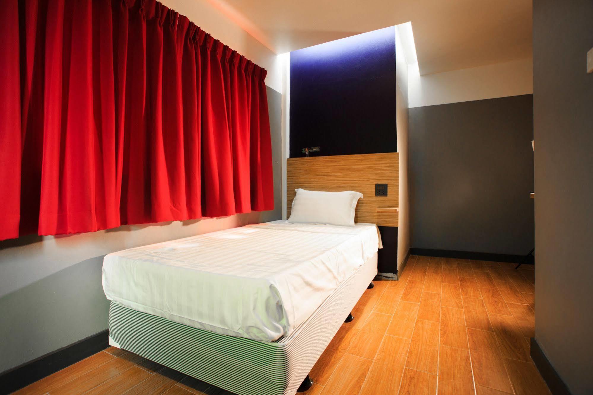 Cloud 9 Lodge Bangkok Luaran gambar